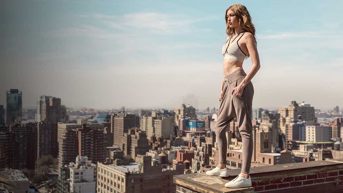 Reebok Classic Campaign 2017 Gigi Hadid In New York City Modni Dny
